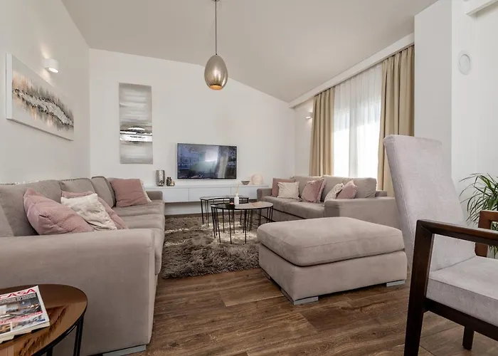 Iva Apartment