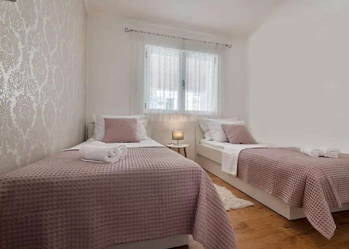 Apartment Iva *